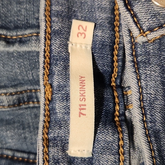 Levi Jeans - Picture 4 of 4